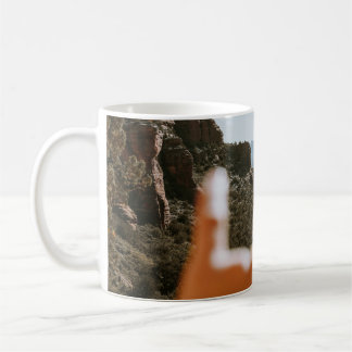 Left human hand kaffemugg