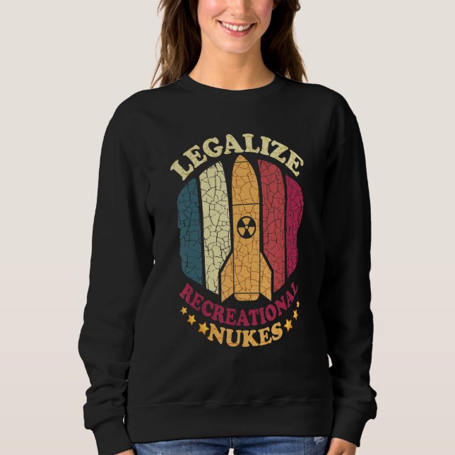 Legalize Recreational Nukes  Vintage Science Ficti T Shirt (Framsida)