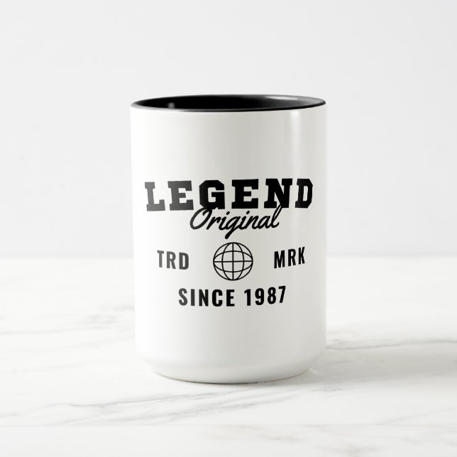 Legend sedan 1987 mugg (Center)