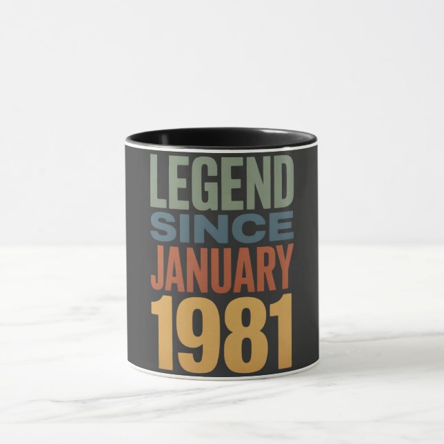 Legend Since January 1981 Retro Birthday Classic Mugg (Center)