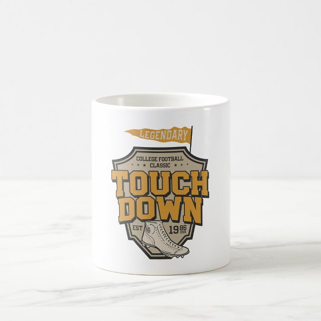 Legendarisk College Football Touch Down Kaffemugg (Skapare uppladdad)