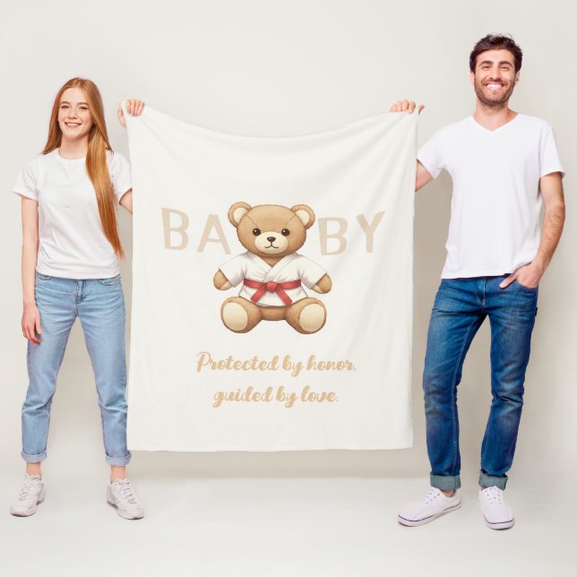 Legendary Red Belt Judo Bear – Baby Shower Fleecefilt (På plats)