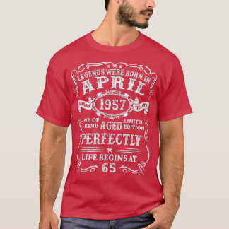Legenderna föddes i april 1957, 65 år gammal t shirt