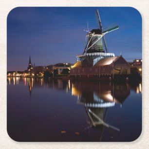 Leidschendam kvarn med reflektion nattetid underlägg papper kvadrat