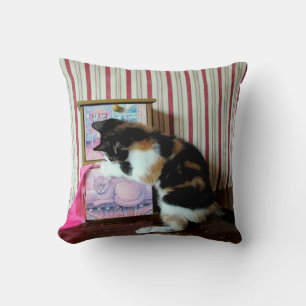 Leilanis Wardrobe Pillow Kudde