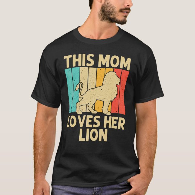Lejon för Mamma Mamma African Safari Zoo Animal Re T Shirt (Framsida)