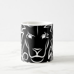 Lejon för svarta och vita stammar kaffemugg