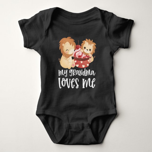 Lejon 🦁 Gift for Grandchild - My Grandma Kärlek M T Shirt (Framsida)