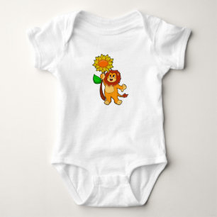 Lejon med blomma t shirt