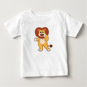 Lejon med hjärta t shirt