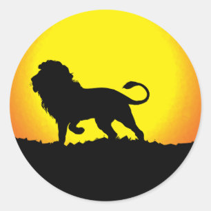 Lejon Silhouette mot solen Runt Klistermärke