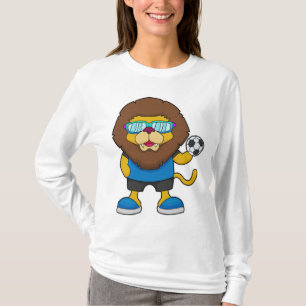 Lejon som fotbollsspelare med fotbollsspelare t shirt