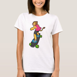 Lejon som Skateboarder med Skateboard T Shirt