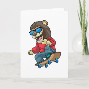 Lejon som skridskoåkare med skateboard kort