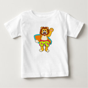 Lejon som Surfer med Surfboard T Shirt