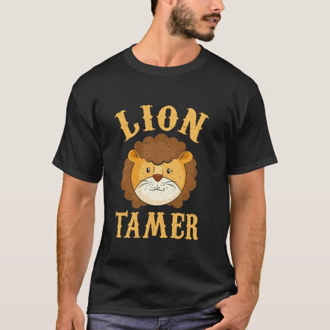 Lejon Tamer Circus Lejon Tamer Costume T Shirt (Framsida)