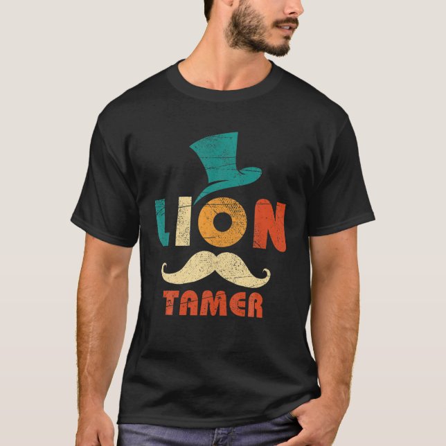 Lejon Tamer Costume T Shirt (Framsida)