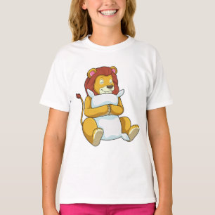 Lejon vid sömnad med fyllning t shirt