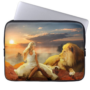 LEJONA OCH KVINSKA FANTASY LAPTOP SLEEVE