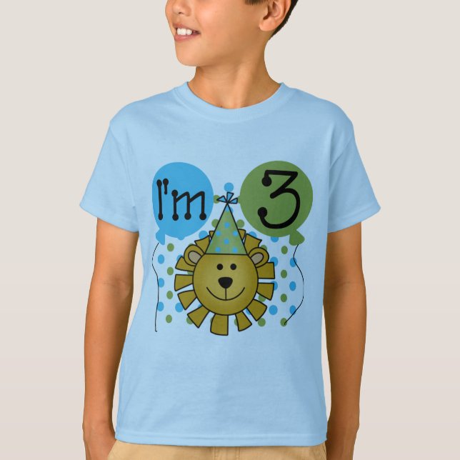 Lejona T-tröjor och presenter från tredje födelsed T-shirt (Framsida)