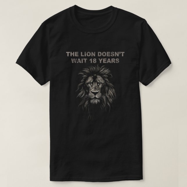 Lejonet väntar inte 18 år t shirt (Design framsida)