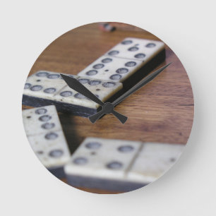 Lek för vintage för modigt bordDominodomino Wood Rund Klocka