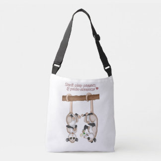 Leka inte pungråttan, om du är enorm axelväska