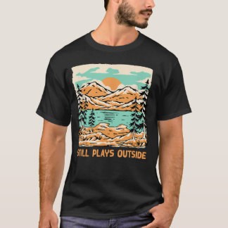 Lekar fortfarande utomhus camping sommar campare t shirt