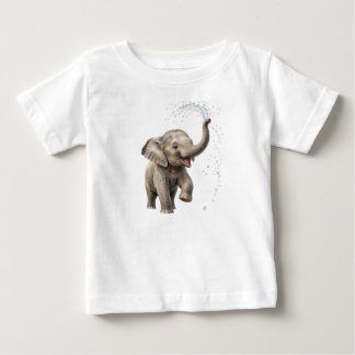 Lekfull babyelefant stänker i floden Söt vild T Shirt