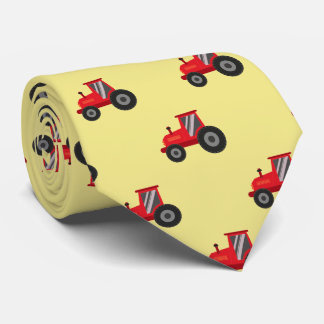 Lekfull röd traktor och namn på gul bakgrund slips