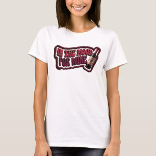 Lekfull Rosa PÅ HUMÖR FÖR VIN Tryck T Shirt