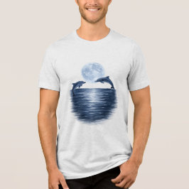 Lekfulla delfiner i månskenet t shirt
