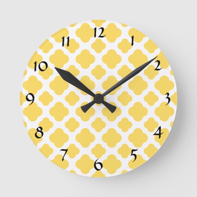 Lemon Gult och White Quatrefoil Mönster Rund Klocka (Framsida)