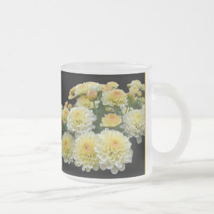 Lemon Meringue Chrysanthemums Frostad Glasmugg