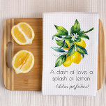 Lemon Watercolor Kökshandduk<br><div class="desc">Skruva upp köket med Lemon Watercolor Kitchen Towel, som innehåller klara citroner av gult, färsk grönt löv och en glad vattenfärgsdesign. Ett lekfullt citattecken lägger till en roligt citrusy twist, perfekt för att få en solskensspricka i din dagliga rutin. En färsk och fruktig beröring för vilket kök som helst -...</div>