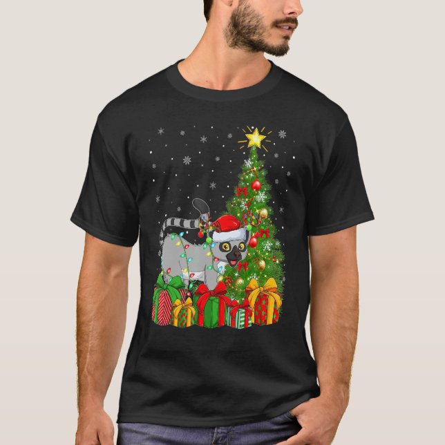 Lemur  Xmas Holiday Santa Lemur Christmas Tree T Shirt (Framsida)