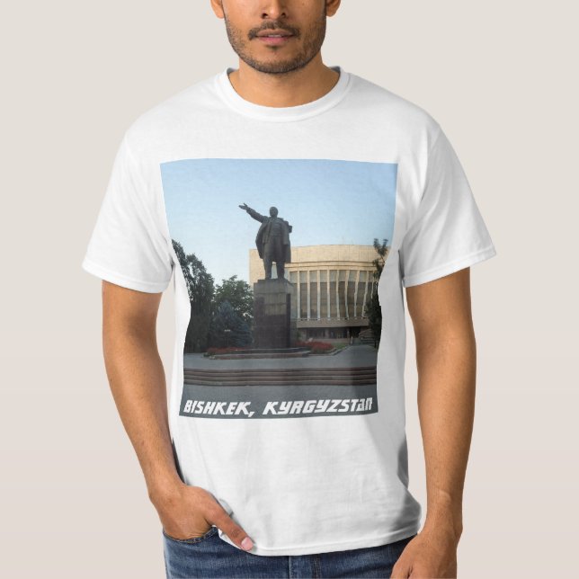 Lenin Statue, Bishkek, Kirgizistan Kirgizia T-shirt (Framsida)