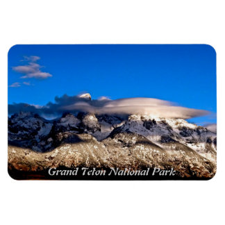 LENTIKULÄRA NEDLÄGGNINGAR ÖVER GRANDTETONMOUNTAINE MAGNET
