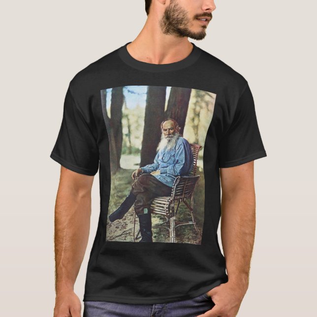 Leo Tolstoy Classic T-Shirt (Framsida)