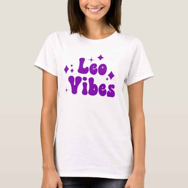 Leo Vibes Zodiac Astrology Lila Stars T Shirt (Framsida)