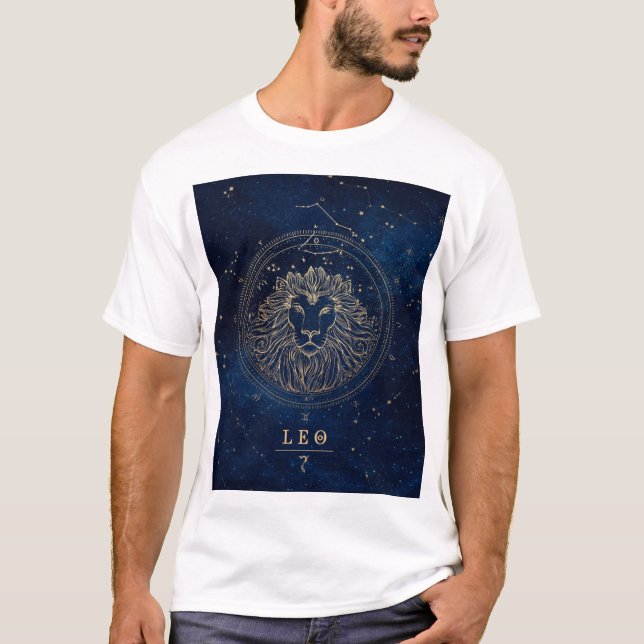 Leo Zodiac Constellation Lion in Faux-Gold on Nigh T Shirt (Framsida)