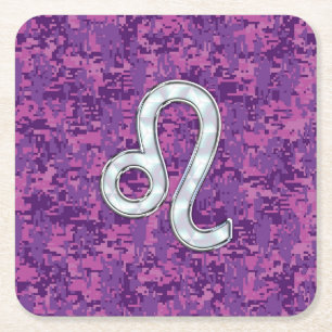 Leo Zodiac Symbol på Rosa Fuchsia Digital Camo Underlägg Papper Kvadrat