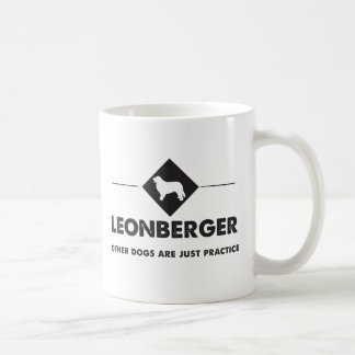 Leonberger - andra hundar är övar kaffemugg