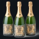Leopard Animal Print 21st Birthday Personlig<br><div class="desc">Gör en egen personlig mousserande vin flaska-etiketter med texten på en guld faux foil-kvadrat över en snyggt leopard print mönster. All text och typsnitt kan ändras till valfri händelse. MYCKET STILAR att välja mellan i vår butik.</div>
