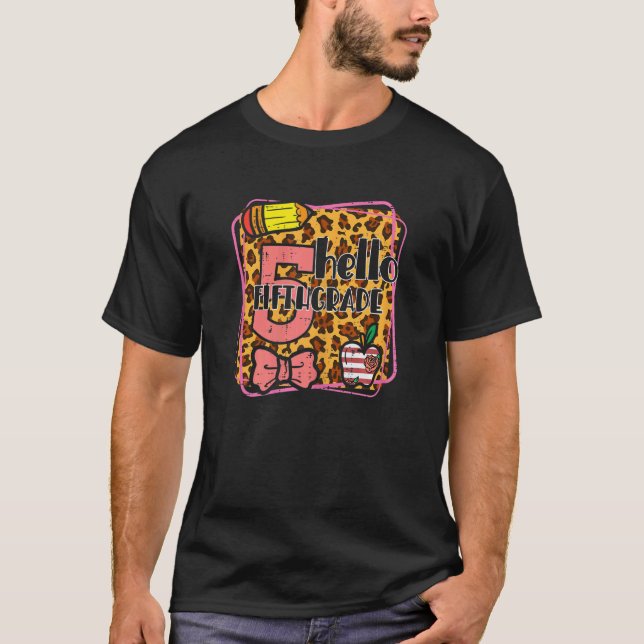 Leopard Apple Hej 5:e klass Femte Första Dag Skol T Shirt (Framsida)