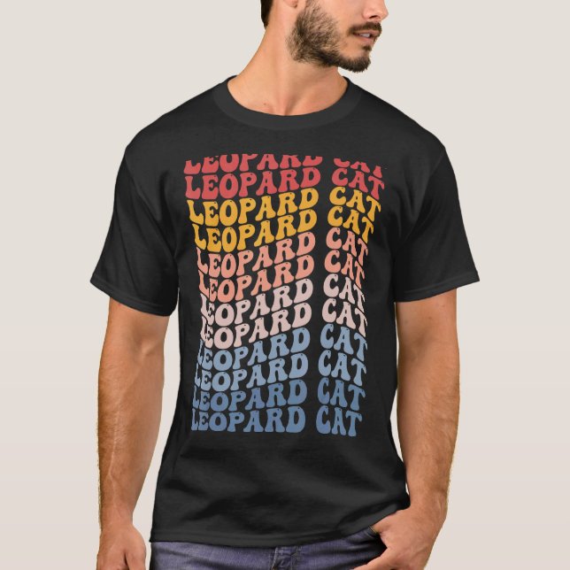 Leopard Cat Groovy Retro 1 T Shirt (Framsida)