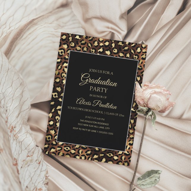 Leopard Cheetah Black Guld Studentfest Inbjudningar (Black and copper leopard print graduation party invitation)
