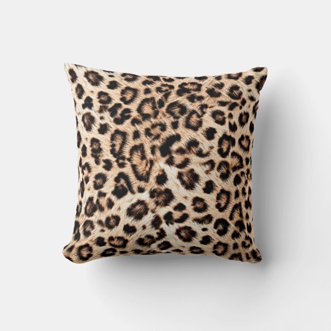 Leopard Design Mönster: Vild Elegance. Kudde (Framsida)