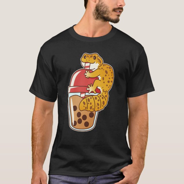 Leopard Gecko Drinking Boba Bubble Tea T Shirt (Framsida)