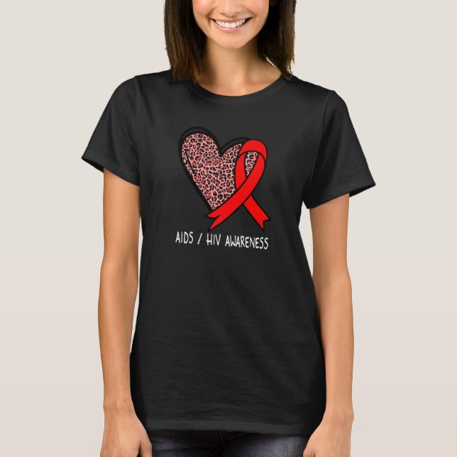Leopard Heart AIDS HIV Awareness Red Ribbon T Shirt (Framsida)